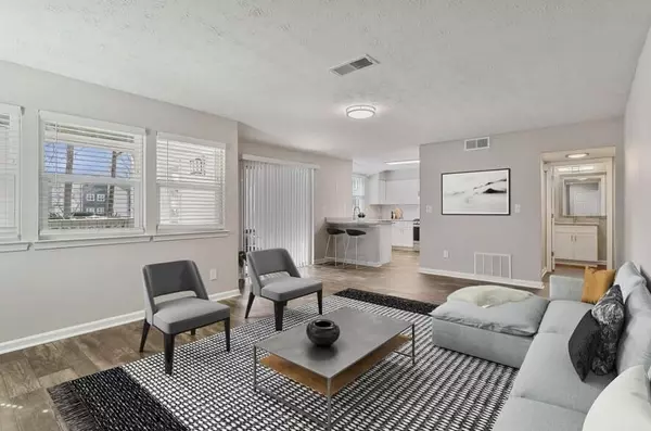 Sandy Springs, GA 30350,7600 Roswell RD #01-2012