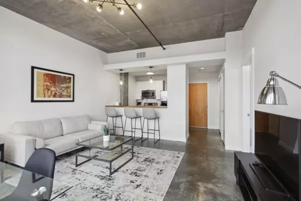 Atlanta, GA 30307,245 N Highland AVE NE #404