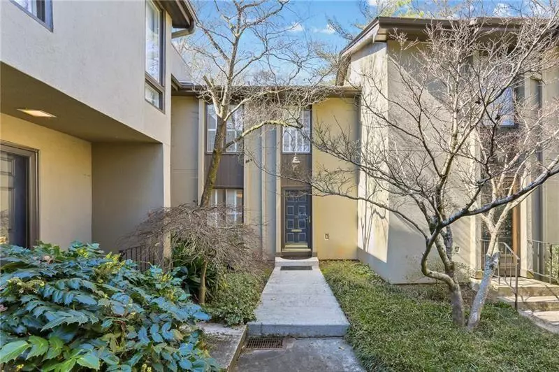 Atlanta, GA 30342,36 Ivy Pkwy NE #1112