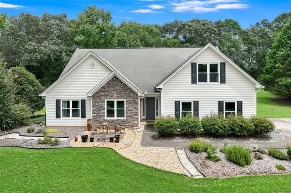 358 KILEY DR, Hoschton, GA 30548
