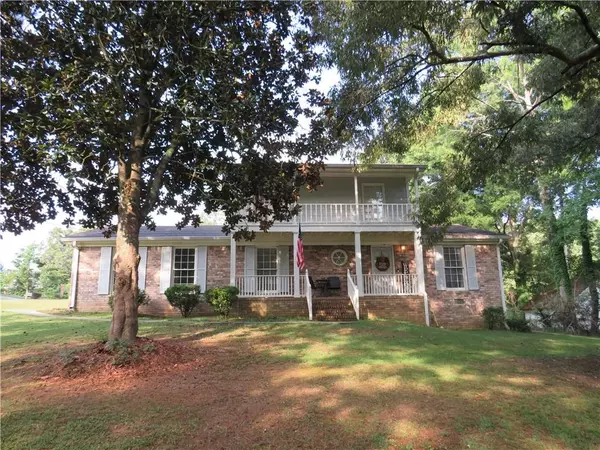 2 Silvermont DR SE, Silver Creek, GA 30173