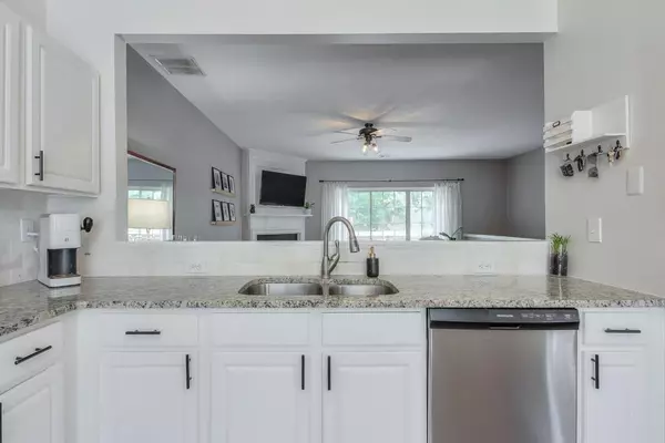 Johns Creek, GA 30022,9165 Nesbit Ferry RD #27