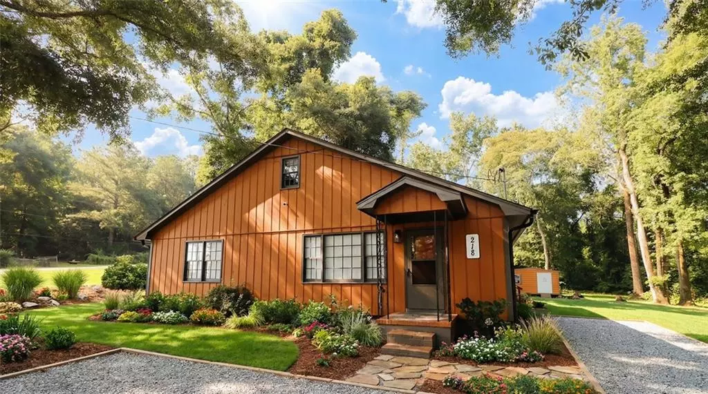 218 E East Bonacre RD, Cataula, GA 31804