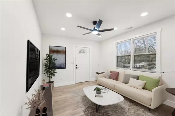 Atlanta, GA 30310,1288 Almont DR