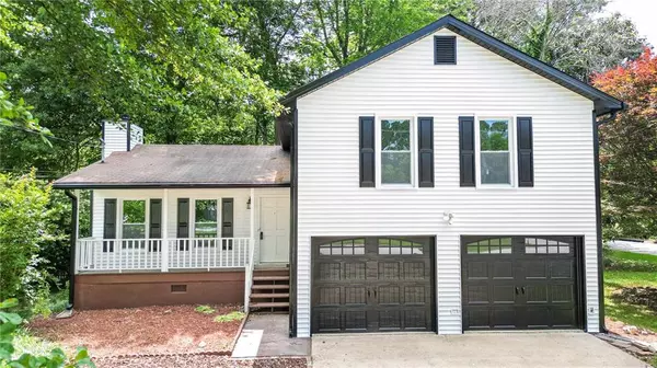 101 Summer Pond TRL, Lawrenceville, GA 30046