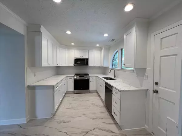 Duluth, GA 30096,2290 Honeycomb CT