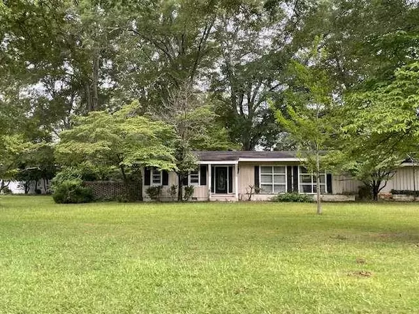 443 N Cave Spring ST N, Cedartown, GA 30125