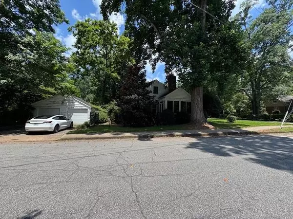 Decatur, GA 30030,345 Shadowmoor DR