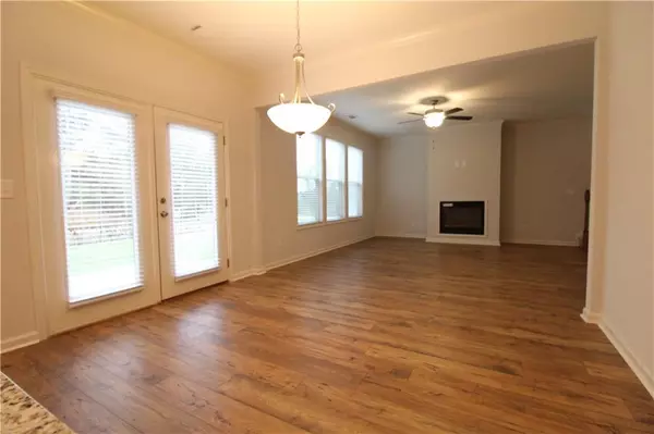 Flowery Branch, GA 30542,5408 Falling Branch CT