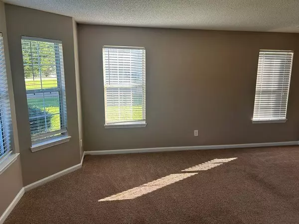 Ellenwood, GA 30294,4078 English Valley DR