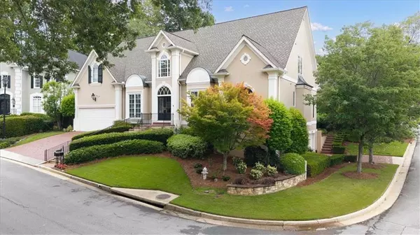 Dunwoody, GA 30338,5284 Brookelake DR