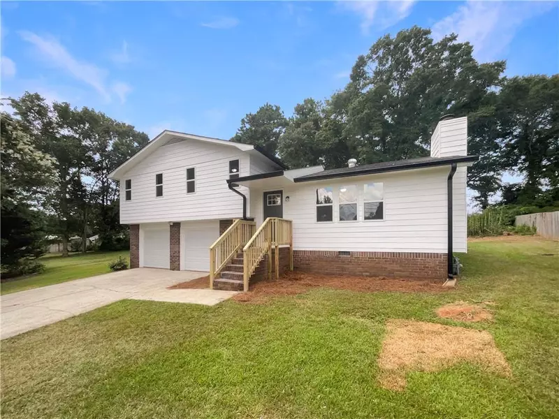 105 Woodbine DR, Carrollton, GA 30117