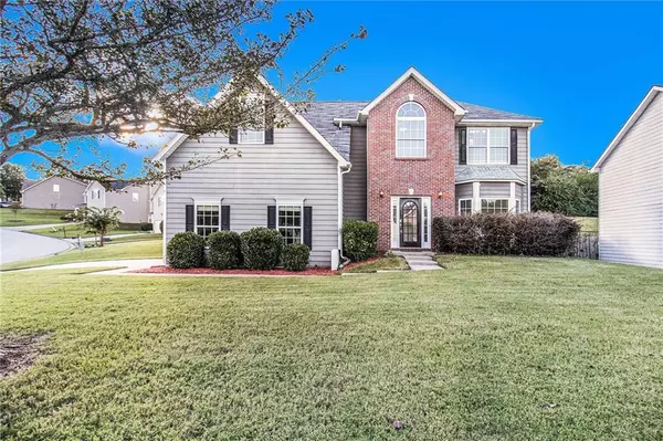 395 Sugarberry LN, Suwanee, GA 30024