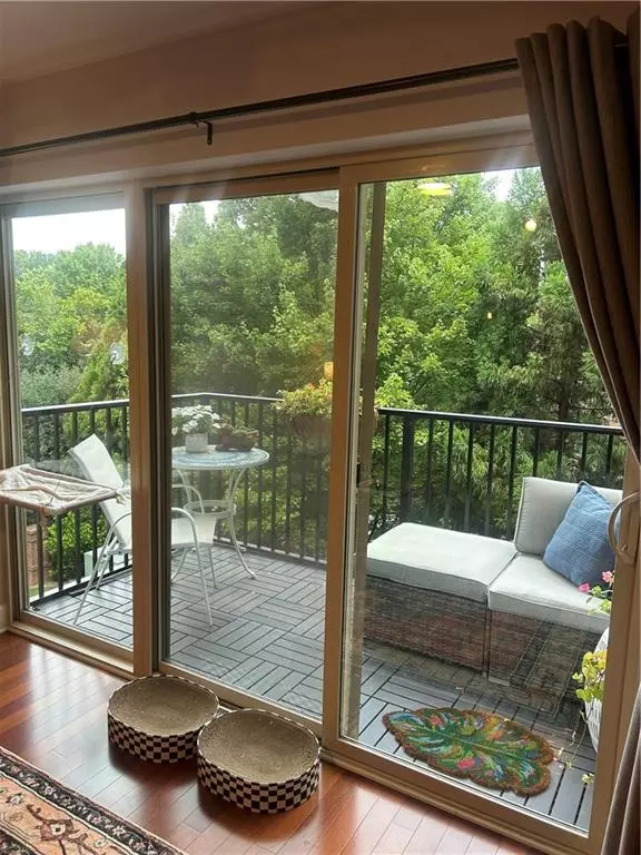 Atlanta, GA 30339,200 River Vista DR #445