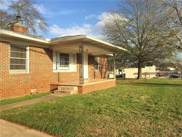 2475 Smith RD, Gainesville, GA 30504