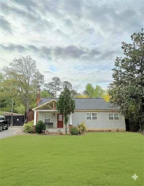 155 E Crogan ST E, Lawrenceville, GA 30046