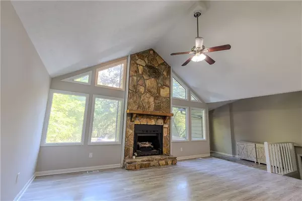 Woodstock, GA 30189,123 Williamsburg LN