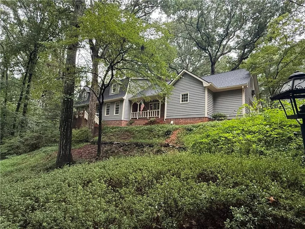 Tucker, GA 30087,2110 Stoneleigh DR