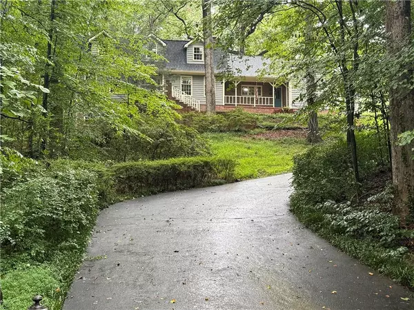 Tucker, GA 30087,2110 Stoneleigh DR