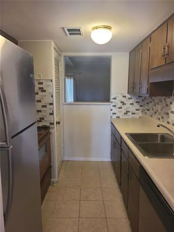 Morrow, GA 30260,1394 Wood CIR S