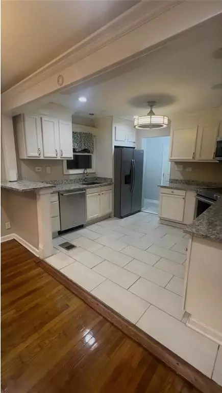 Atlanta, GA 30311,2229 SW Beecher CIR SW