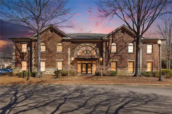 Suwanee, GA 30024,5400 Laurel Springs Pkwy #203