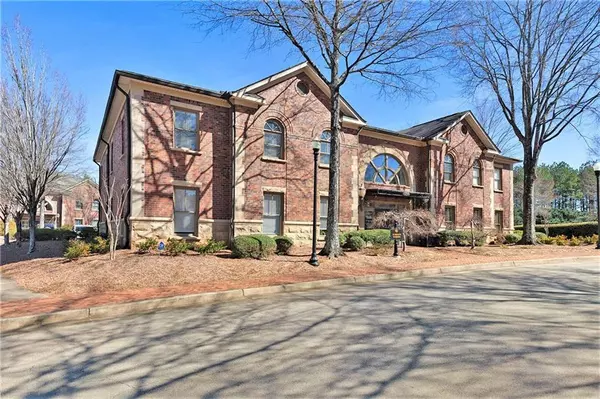 Suwanee, GA 30024,5400 Laurel Springs Pkwy #203