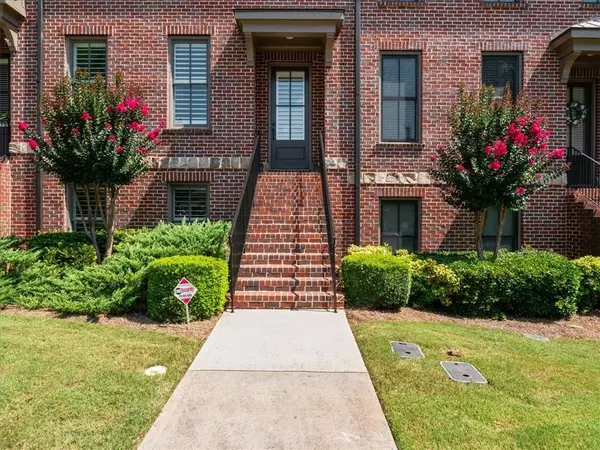 Roswell, GA 30075,2046 Heathermere Way