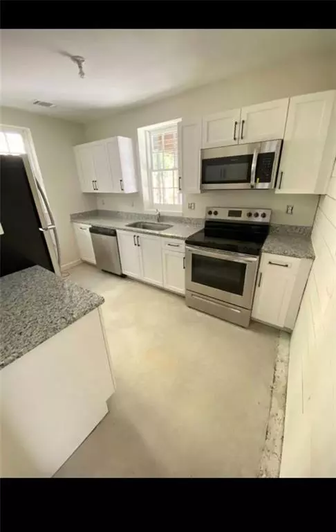 Atlanta, GA 30306,1363 N Highland AVE NE #B