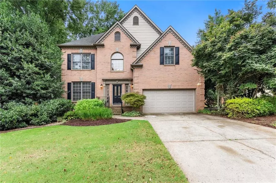 215 Bluff Oak DR, Roswell, GA 30076