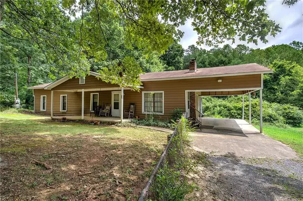 44 Rocky RD NW, Adairsville, GA 30103