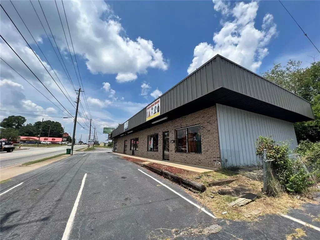 Winder, GA 30680,188 E May ST