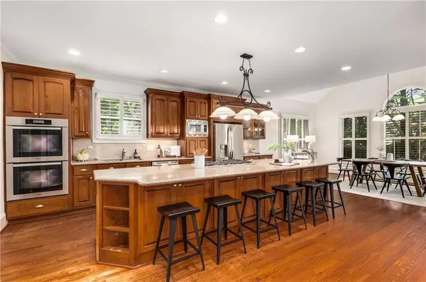 Dunwoody, GA 30338,4971 Wyntergate DR