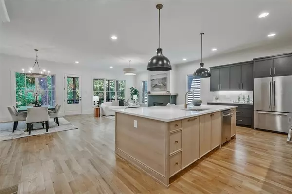 Atlanta, GA 30345,2164 James ALY