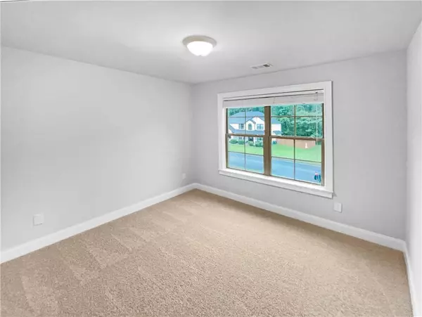 Atlanta, GA 30349,4212 Kenwood TRL