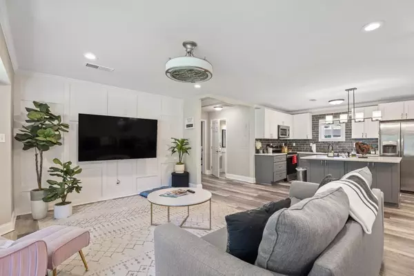 3182 Lake AVE, Atlanta, GA 30354