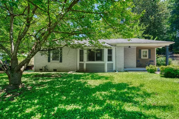 Atlanta, GA 30354,3182 Lake AVE