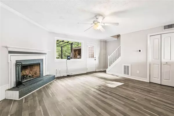 Sandy Springs, GA 30350,8846 LONG BEACH CIR