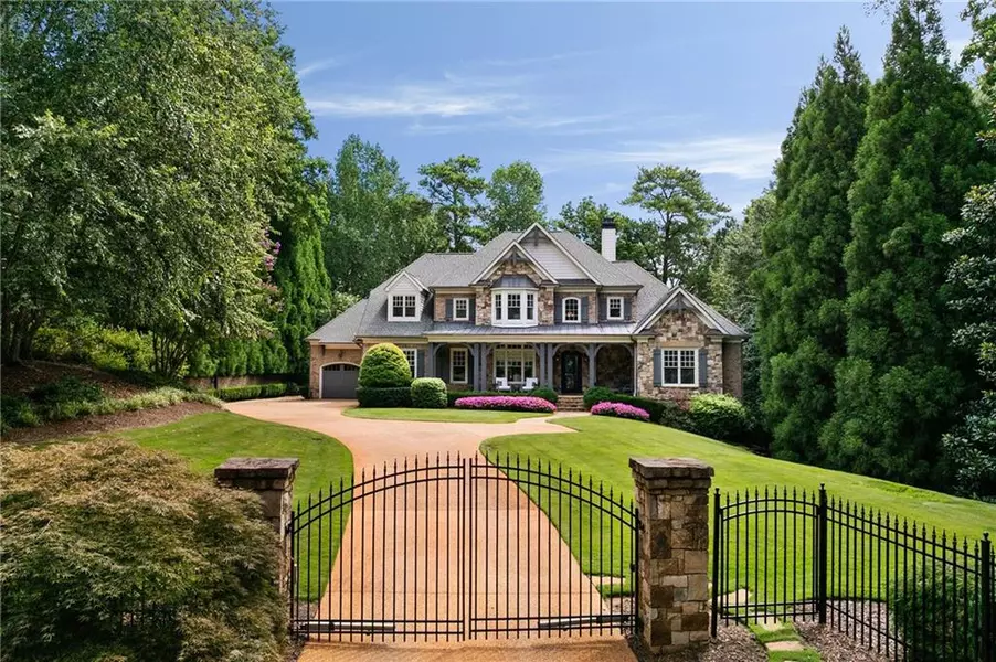 5575 Lake Island DR, Atlanta, GA 30327
