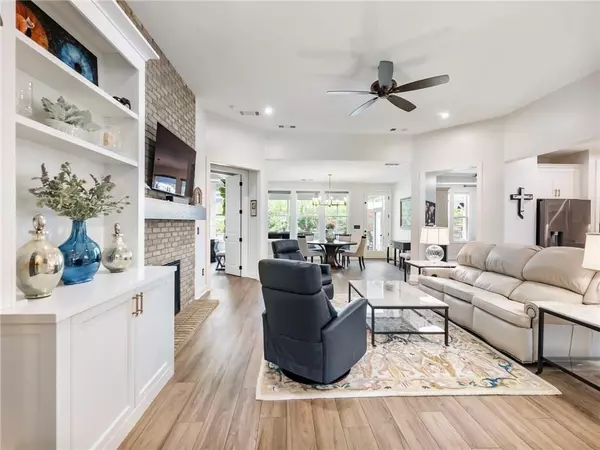 Hoschton, GA 30548,522 Ontario LN