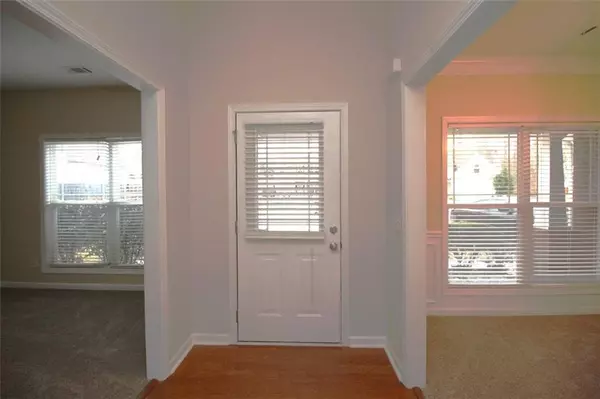 Sugar Hill, GA 30518,5670 WINTER BLUFF WAY