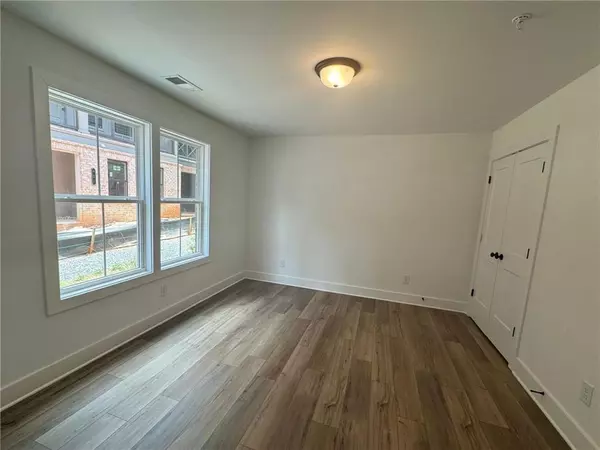 Alpharetta, GA 30009,510 Burlrush LN #20