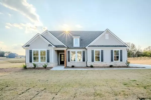 28 Tomahawk TRL, Good Hope, GA 30641