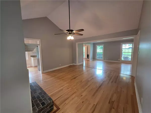 Marietta, GA 30067,621 Windgrove RD SE