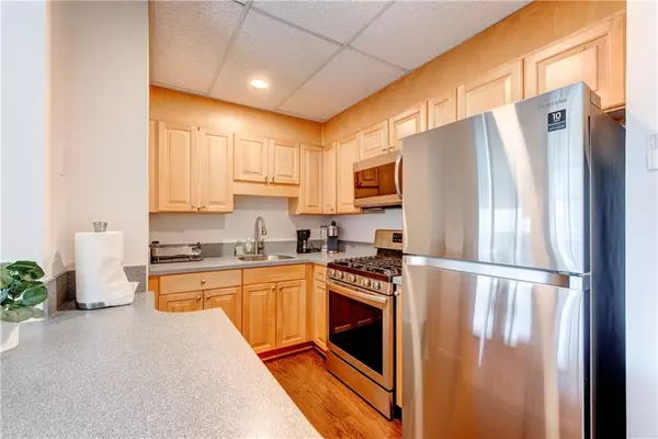 Atlanta, GA 30308,215 Piedmont AVE NE #1110