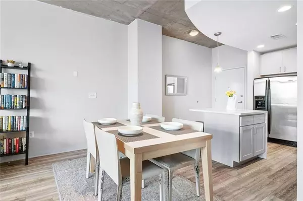 Atlanta, GA 30305,250 Pharr RD NE #1216