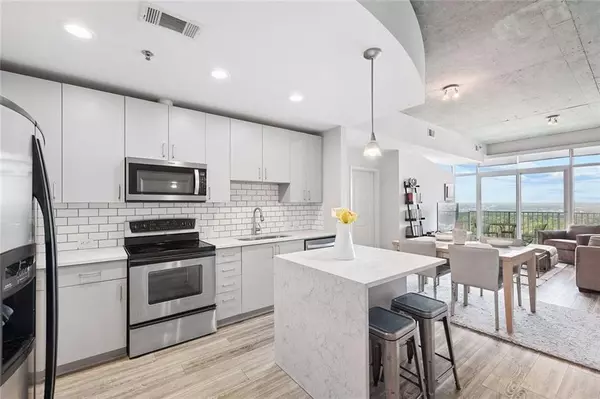 Atlanta, GA 30305,250 Pharr RD NE #1216