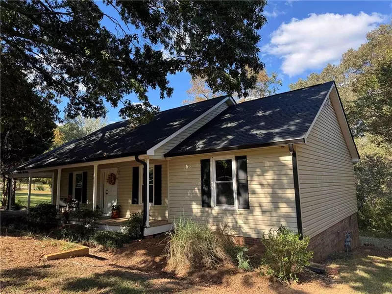 9 Woodberry DR, Silver Creek, GA 30173