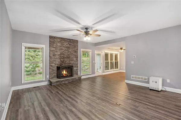 Villa Rica, GA 30180,8148 Lakeview Pkwy