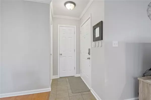 Atlanta, GA 30328,1807 Brighton PT #18G
